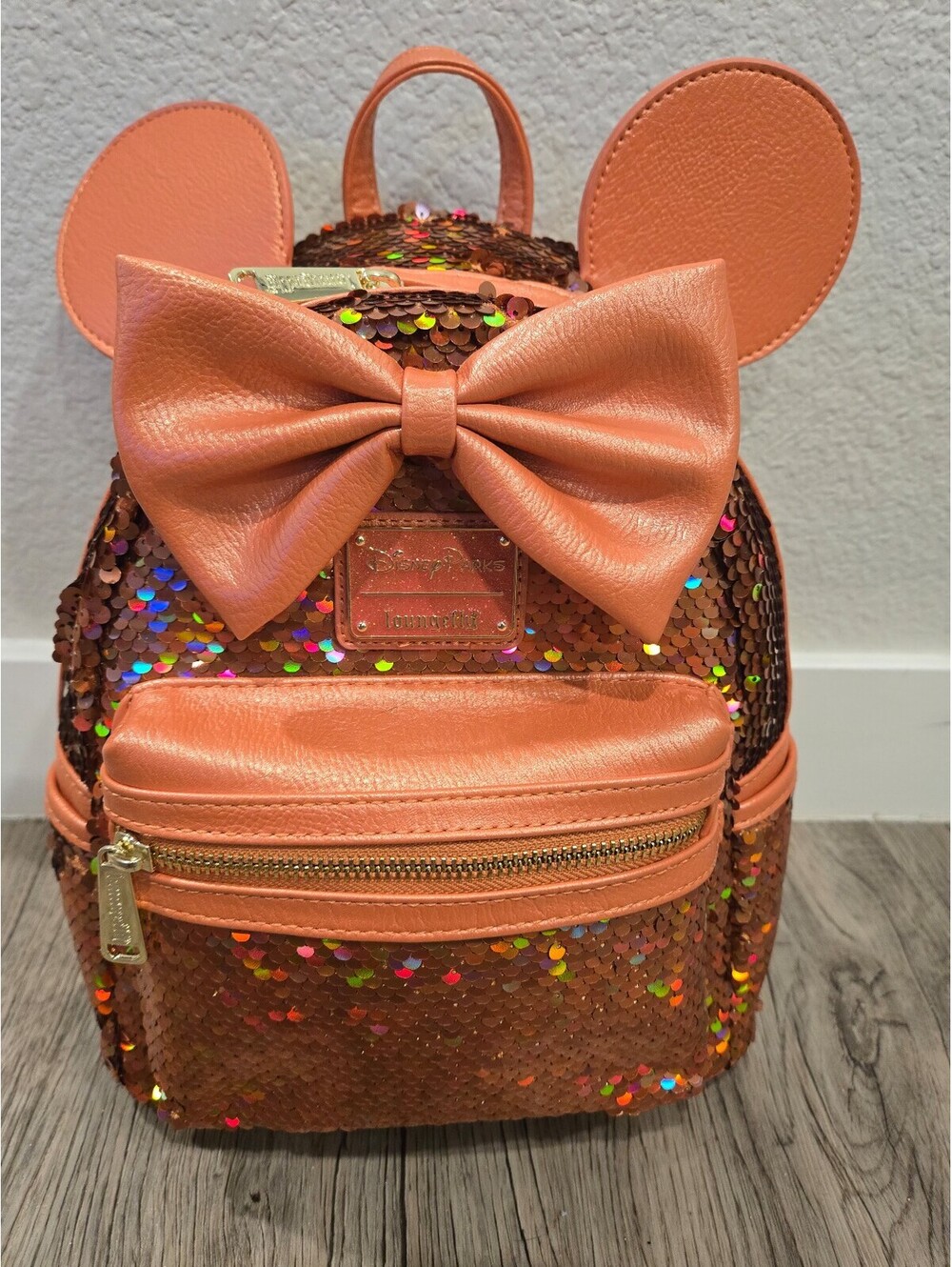 Loungefly Minnie Mouse Sequin Backpack Coral Sequins